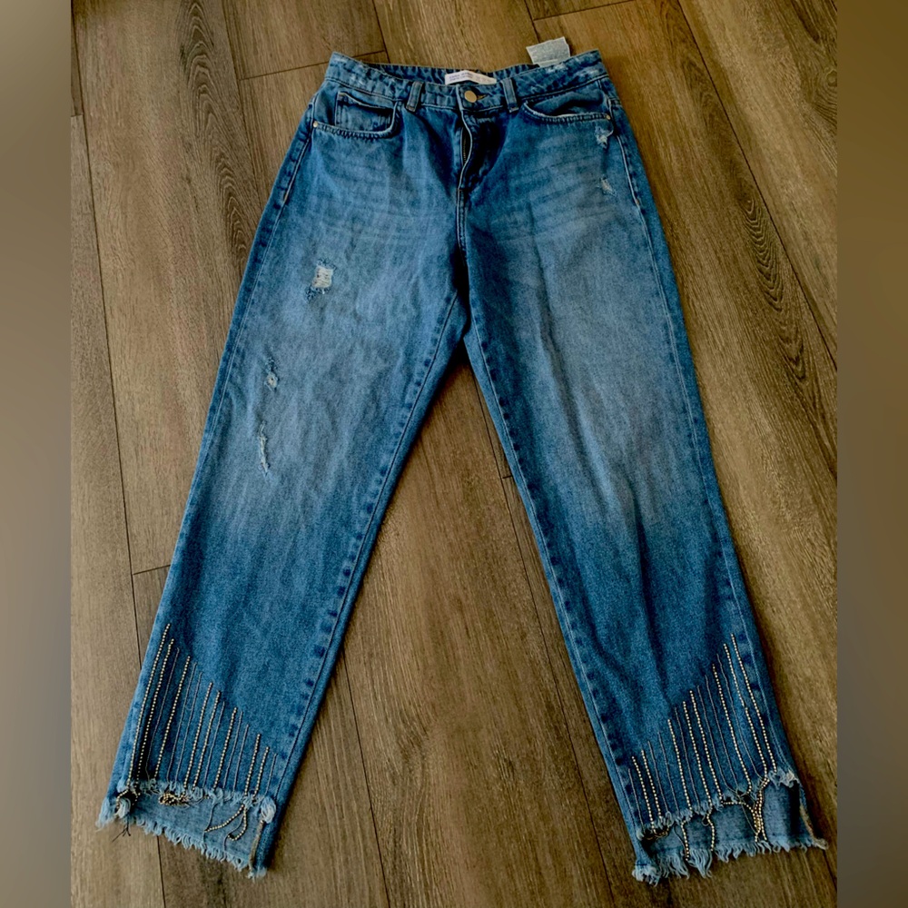 Size 06 Zara Basic Denim with a cute diamond rain bottom.